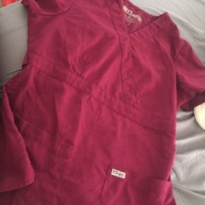 Martín scrub top